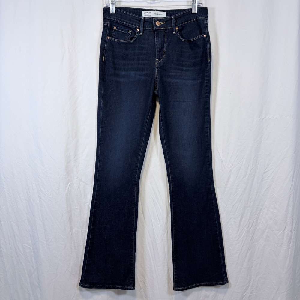 Signature by Levi Strauss Mid Rise Bootcut Jeans Dark Wash Indigo 6M‎ W28 L32